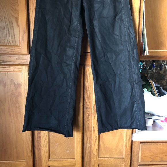JOE’s Jeans MIA High Rise Coated Denim Wide Leg Cut Off Hem Black Size 29 - Picture 6 of 16